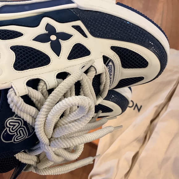 🤩 Used mens LV skate sneaker - Picture 12 of 13